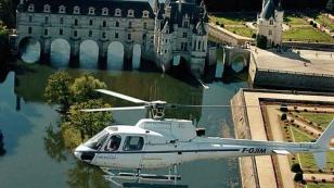 helicopter flight over Chenonceau castle