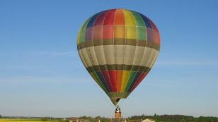 hot air balloon ride in the Loire Valley