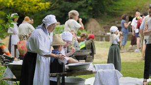 dress like a farmer in the Loire Valley